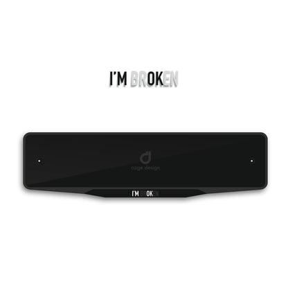إطار لوحة ترخيص بتصميم خاص "I'M BROKEN"