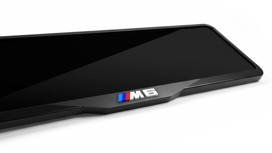 إطار لوحة ترخيص من الأكريليك المقطوع بالليزر لسيارة BMW M6 - أسود لامع