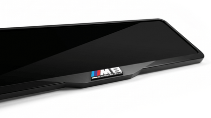 إطار لوحة ترخيص من الأكريليك المقطوع بالليزر لسيارة BMW M8 COMPETITION - أسود لامع