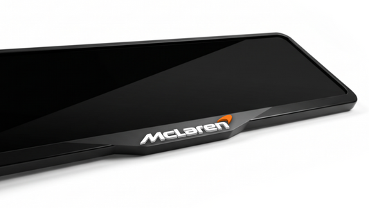 إطار لوحة ترخيص من الأكريليك المقطوع بالليزر بشعار MCLAREN - أسود لامع